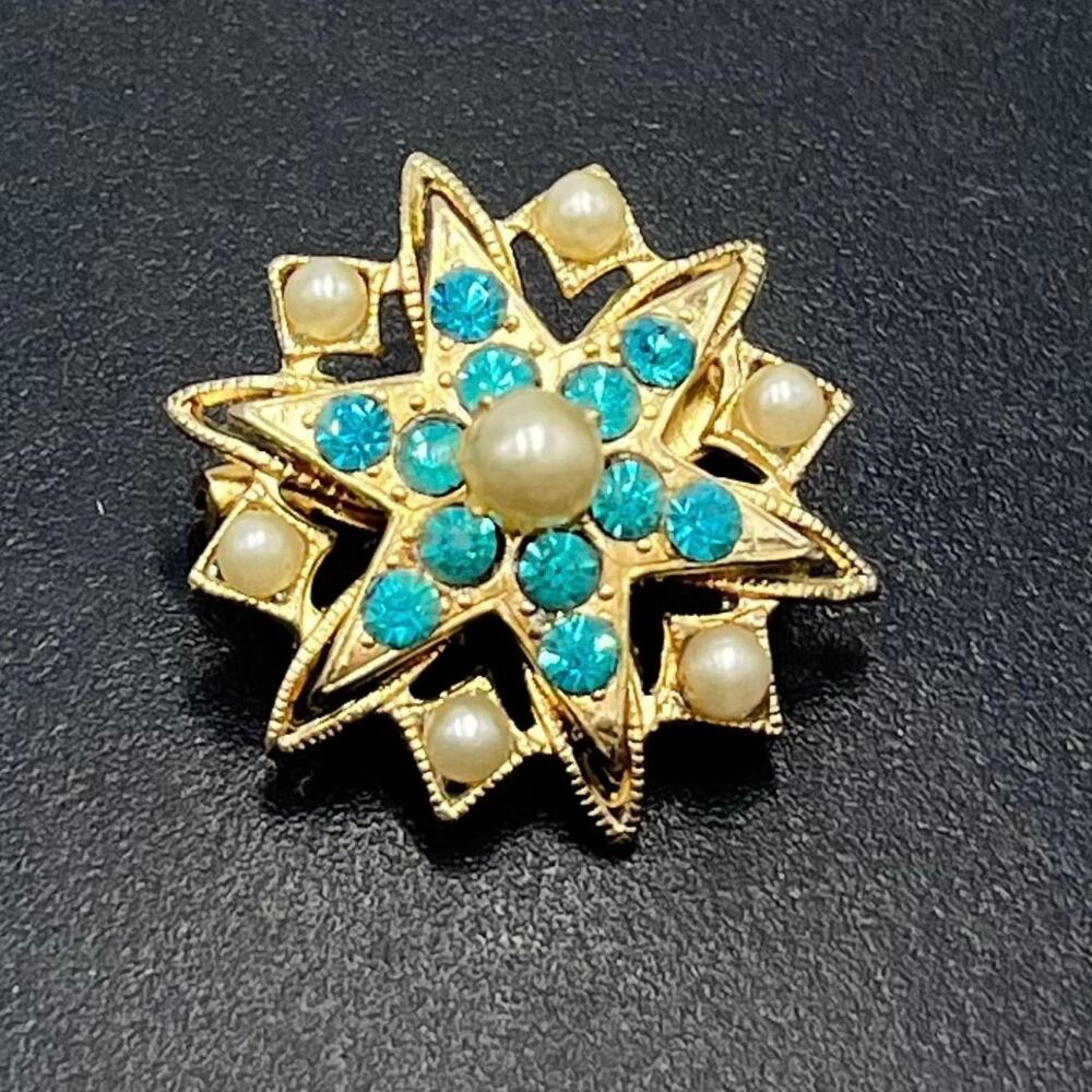 Coro Vintage Blue Rhinestone Faux Seed Pearls Gold Tone Starburst Brooch Pin